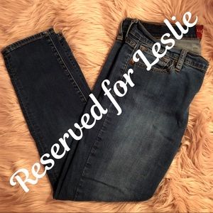 Leslie’s New Jeans ❤️